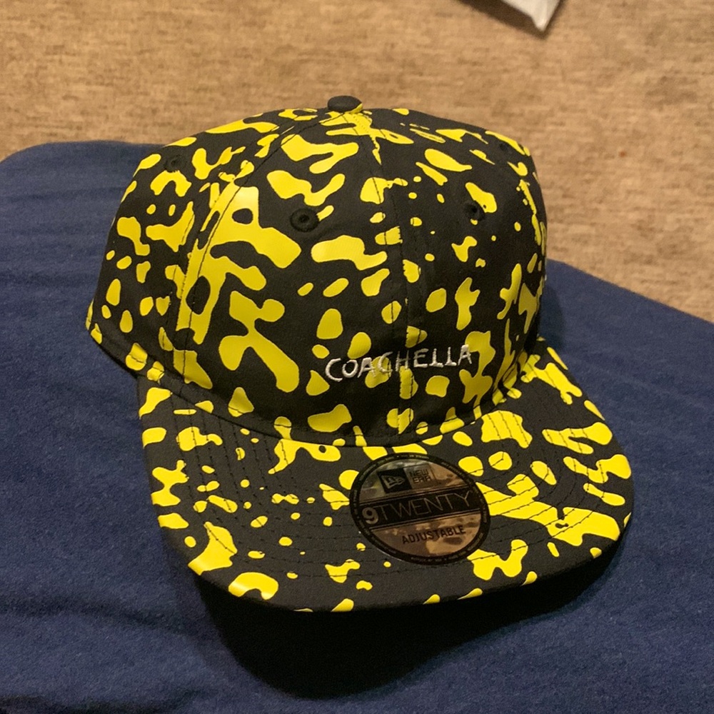 Coachella fitted New Era brand hat cheetah pattern, adjustable strap
